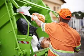 Best Garage Cleanout  in Summerset, SD